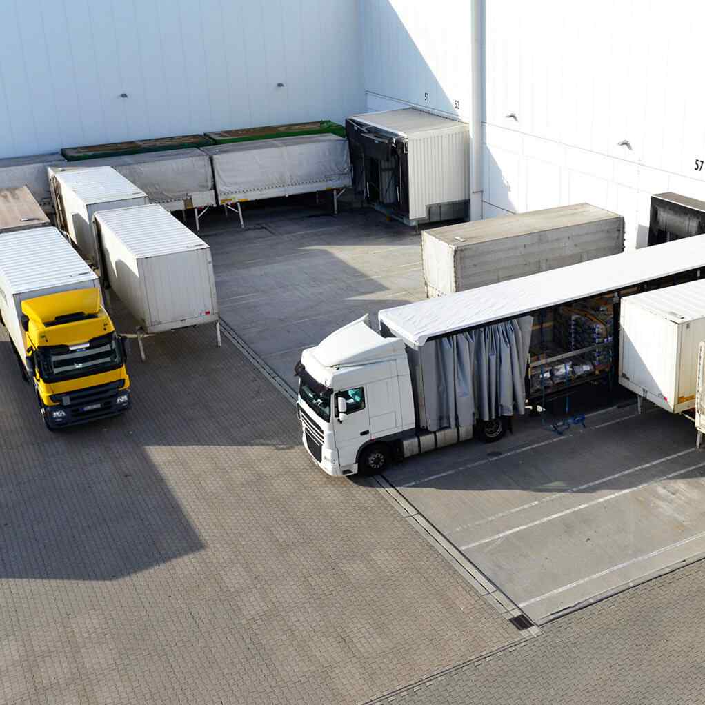 https://freightpioneer.com/wp-content/uploads/2025/04/image_single_service_03.jpg